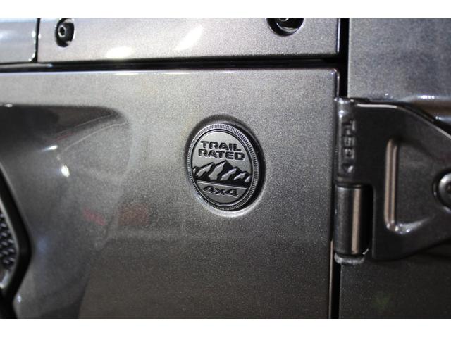 ジープ・ラングラー 80thアニバーサリーエディション 4WD ユーザー買取車 禁煙車 100台限定車 正規ディーラー車 距離無制限半年保証付き(16枚目)