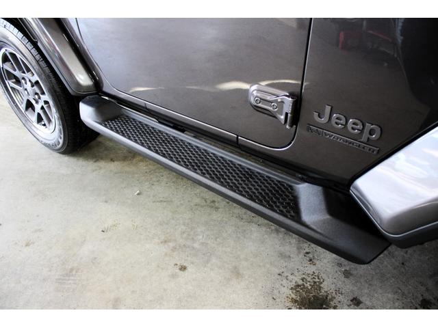 ジープ・ラングラー 80thアニバーサリーエディション 4WD ユーザー買取車 禁煙車 100台限定車 正規ディーラー車 距離無制限半年保証付き(24枚目)