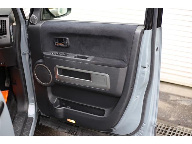 デリカＤ：５ Ｇ　パワーパッケージ　４ＷＤ　ブルーグレー全塗装　本州仕入　フリップダウンモニター　新品ＴＯＹＯタイヤ＆新品アルミ　寒冷地仕様　両側電動スライド（28枚目）