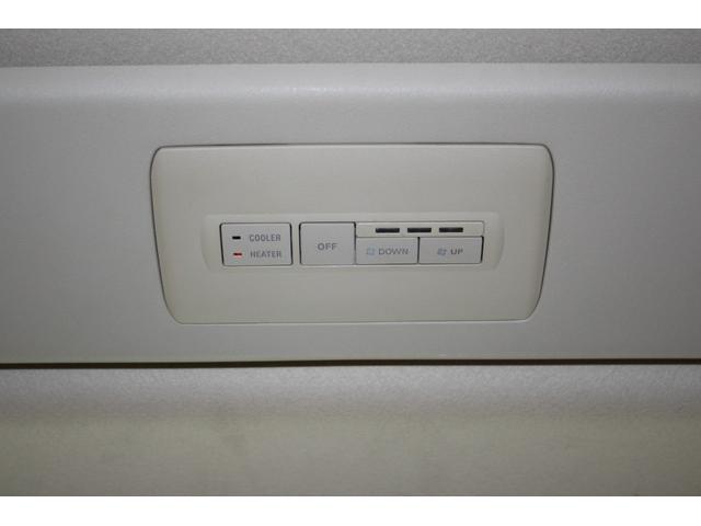 デリカＤ：５ Ｇ　パワーパッケージ　４ＷＤ　ブルーグレー全塗装　本州仕入　フリップダウンモニター　新品ＴＯＹＯタイヤ＆新品アルミ　寒冷地仕様　両側電動スライド（38枚目）