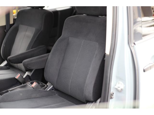 デリカＤ：５ Ｇ　パワーパッケージ　４ＷＤ　ブルーグレー全塗装　本州仕入　フリップダウンモニター　新品ＴＯＹＯタイヤ＆新品アルミ　寒冷地仕様　両側電動スライド（46枚目）