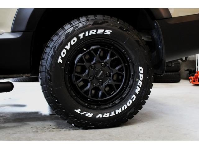 デリカＤ：５ Ｄ　プレミアム　ラングラーベージュ全塗装　新品１．５インチリフトＵＰ　新品タイヤ　新品アルミ　本州仕入　新品ブルバー　新品サイドステップ　両側パワスラ　ＰＷバックドア（4枚目）