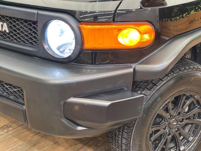 ブラックカラーパッケージ 禁煙車 4WD 寒冷地仕様 SDナビ フルセグTV バックカメラ クルーズコントロール HIDヘッドライト クリアランスソナー 横滑り防止機能(14枚目)
