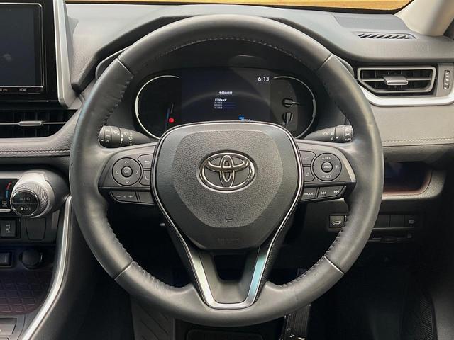 ＲＡＶ４ ハイブリッドＧ　４ＷＤ　純正９インチナビ　レーダークルーズコントロール　ステアリングヒーター　パワーバックドア　前席シートヒーター　オートハイビーム　ルーフキャリア　パワーシート　シートメモリー　バックカメラ（13枚目）