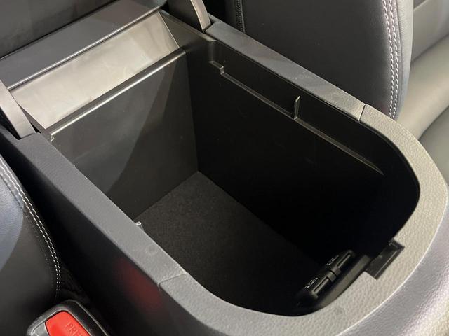 ＲＡＶ４ ハイブリッドＧ　４ＷＤ　純正９インチナビ　レーダークルーズコントロール　ステアリングヒーター　パワーバックドア　前席シートヒーター　オートハイビーム　ルーフキャリア　パワーシート　シートメモリー　バックカメラ（57枚目）