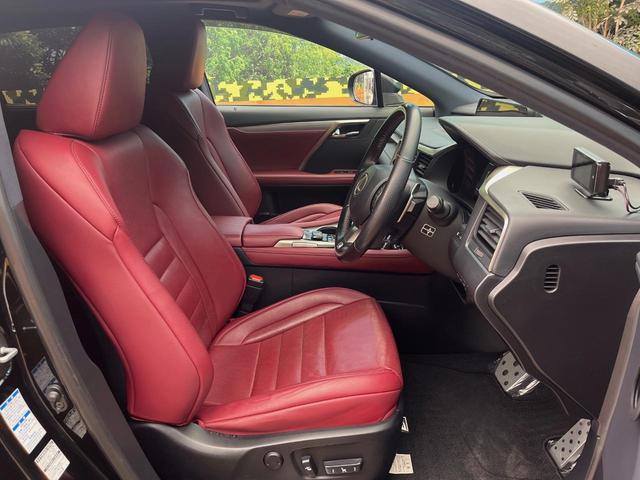 ＲＸ ＲＸ４５０ｈ　Ｆスポーツ　４ＷＤ　サンルーフ　１２．３インチワイドナビ　全周囲カメラ　衝突軽減　シートベンチレーション　パワーバックドア　ステアリングヒーター　ＥＴＣ　レーダークルーズ　パワーシート　純正アルミホイール（9枚目）