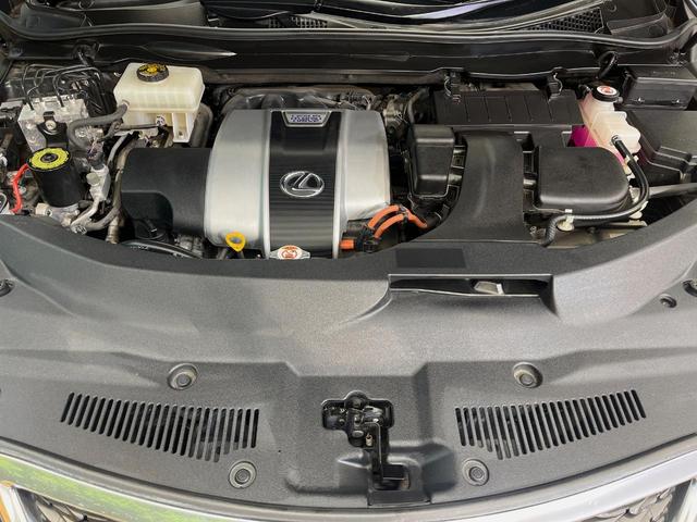 ＲＸ ＲＸ４５０ｈ　Ｆスポーツ　４ＷＤ　サンルーフ　１２．３インチワイドナビ　全周囲カメラ　衝突軽減　シートベンチレーション　パワーバックドア　ステアリングヒーター　ＥＴＣ　レーダークルーズ　パワーシート　純正アルミホイール（19枚目）