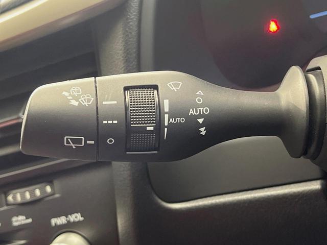 ＲＸ ＲＸ４５０ｈ　Ｆスポーツ　４ＷＤ　サンルーフ　１２．３インチワイドナビ　全周囲カメラ　衝突軽減　シートベンチレーション　パワーバックドア　ステアリングヒーター　ＥＴＣ　レーダークルーズ　パワーシート　純正アルミホイール（62枚目）