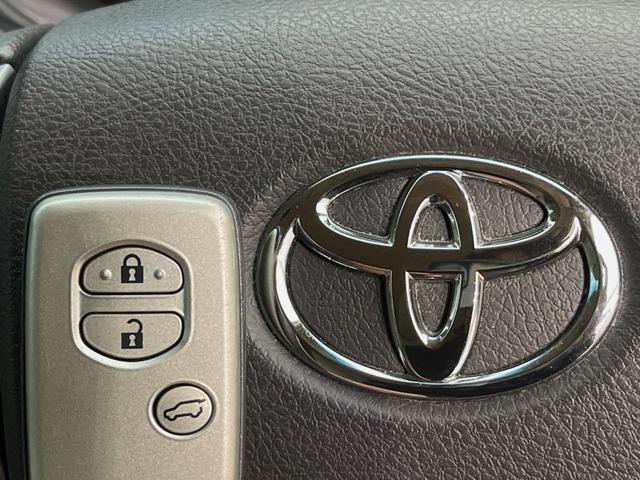 ランドクルーザープラド ＴＸ　ディーゼル　純正ナビ　ルーフレール　禁煙車　コーナーセンサー　バックカメラ　スマートキー　ＬＥＤヘッドライト　ＥＴＣ　ダウンヒルアシスト　デフロック　オートライト（6枚目）
