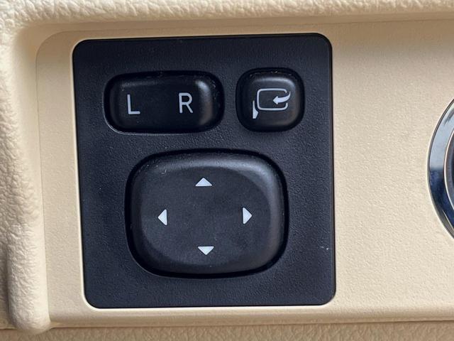 ランドクルーザープラド ＴＸ　ディーゼル　純正ナビ　ルーフレール　禁煙車　コーナーセンサー　バックカメラ　スマートキー　ＬＥＤヘッドライト　ＥＴＣ　ダウンヒルアシスト　デフロック　オートライト（34枚目）