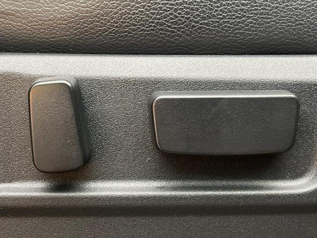 デリカD:5 P 10インチ純正ナビ マルチアラウンドモニター 7人乗り 禁煙車 両側電動ドア シートヒーター ブラインドスポットモニター レーダークルーズコントロール LEDヘッドライト 衝突軽減装置 ETC(30枚目)