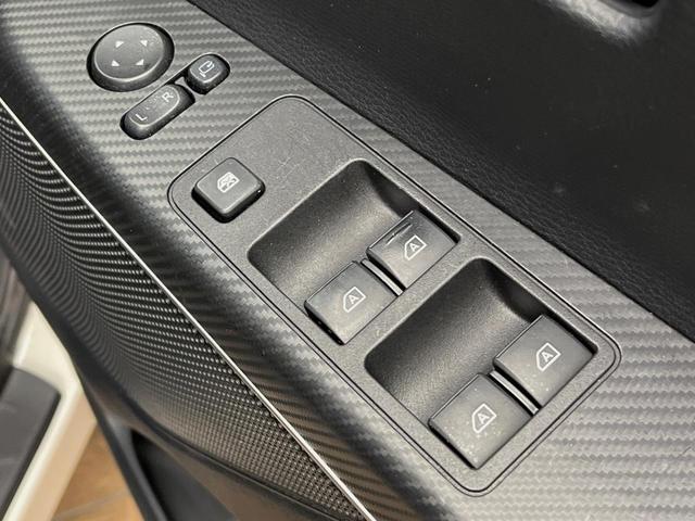 デリカD:5 P 10インチ純正ナビ マルチアラウンドモニター 7人乗り 禁煙車 両側電動ドア シートヒーター ブラインドスポットモニター レーダークルーズコントロール LEDヘッドライト 衝突軽減装置 ETC(31枚目)