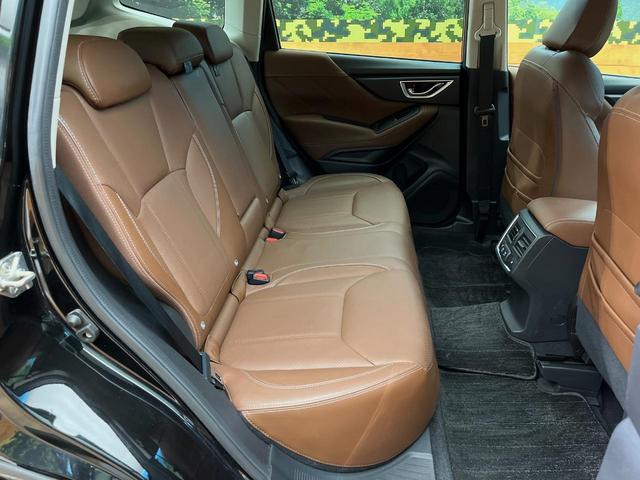 フォレスター アドバンス 4WD 純正8型SDナビ 後席モニター 茶革シート 全席シートヒーター デジタルインナーミラー パワーバックドア フロントカメラ サイドカメラ バックカメラ メモリー機能付きパワーシート ETC(12枚目)