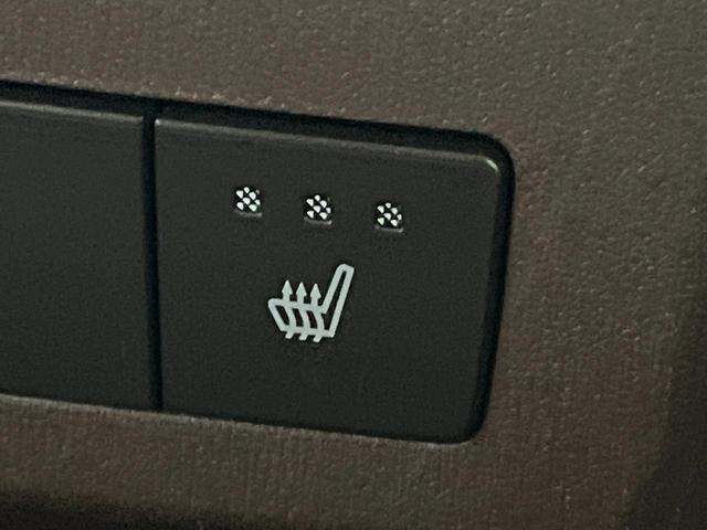 RX RX450h バージョンL 4WD 12.3型純正ナビ 全周囲カメラ シートベンチレーション パワーバックドア レーダークルーズコントロール ETC ウッドコンビステアリング 3眼LEDヘッドランプ 純正20インチアルミホイール(39枚目)