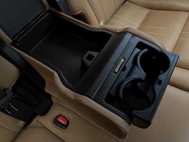 RX RX450h バージョンL 4WD 12.3型純正ナビ 全周囲カメラ シートベンチレーション パワーバックドア レーダークルーズコントロール ETC ウッドコンビステアリング 3眼LEDヘッドランプ 純正20インチアルミホイール(42枚目)