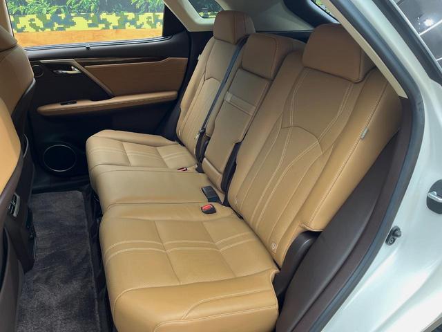 RX RX450h バージョンL 4WD 12.3型純正ナビ 全周囲カメラ シートベンチレーション パワーバックドア レーダークルーズコントロール ETC ウッドコンビステアリング 3眼LEDヘッドランプ 純正20インチアルミホイール(48枚目)