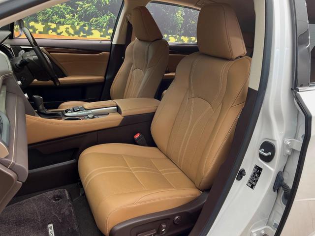 RX RX450h バージョンL 4WD 12.3型純正ナビ 全周囲カメラ シートベンチレーション パワーバックドア レーダークルーズコントロール ETC ウッドコンビステアリング 3眼LEDヘッドランプ 純正20インチアルミホイール(49枚目)
