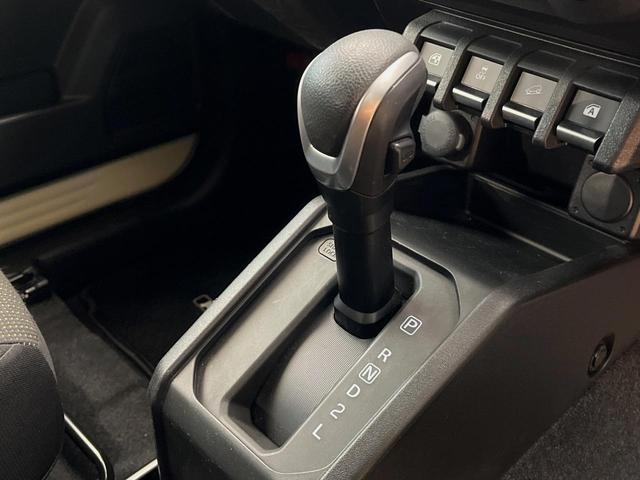 ジムニー XC 4WD 純正ナビ 禁煙車 衝突被害軽減 クルーズコントロール シートヒーター バックカメラ LEDヘッドライト ダウンヒルアシスト スマートキー フロントフォグ 純正16インチアルミホイール(23枚目)