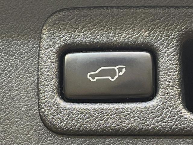 NX NX300h バージョンL 4WD サンルーフ 純正ナビ 革シート シートエアコン 衝突軽減 レーダークルーズ メモリーシート パワーバックドア 三眼LEDヘッドライト バックカメラ スマートキー(8枚目)