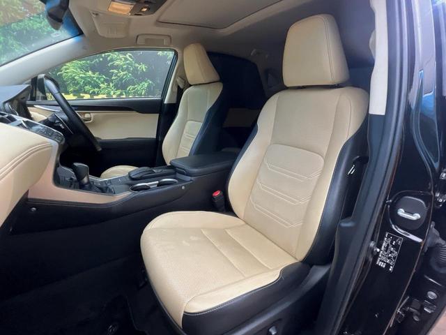 NX NX300h バージョンL 4WD サンルーフ 純正ナビ 革シート シートエアコン 衝突軽減 レーダークルーズ メモリーシート パワーバックドア 三眼LEDヘッドライト バックカメラ スマートキー(46枚目)