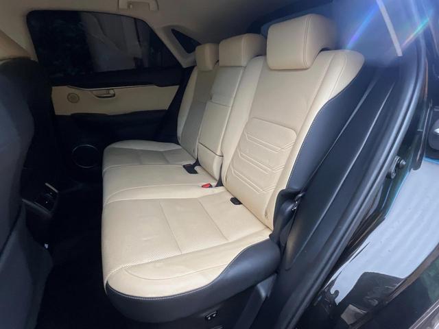 NX NX300h バージョンL 4WD サンルーフ 純正ナビ 革シート シートエアコン 衝突軽減 レーダークルーズ メモリーシート パワーバックドア 三眼LEDヘッドライト バックカメラ スマートキー(47枚目)