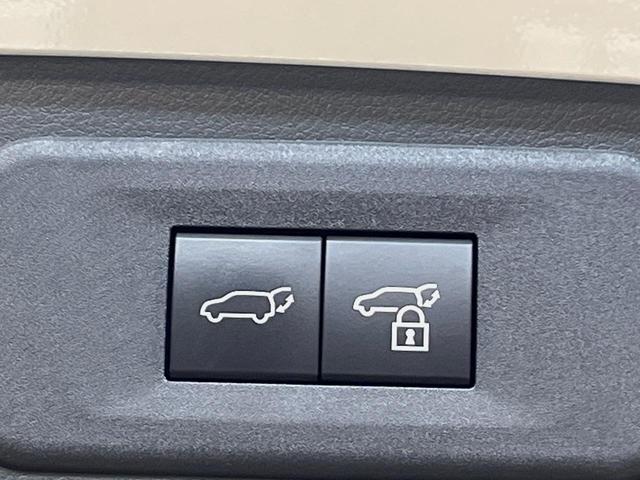 NX NX350h バージョンL 4WD 純正14型ディスプレイ 全周囲カメラ 寒冷地仕様 衝突被害軽減 レーダークルーズ 禁煙車 電動リアゲート 革シート 全席シートヒーター シートエアコン メモリーシート(6枚目)