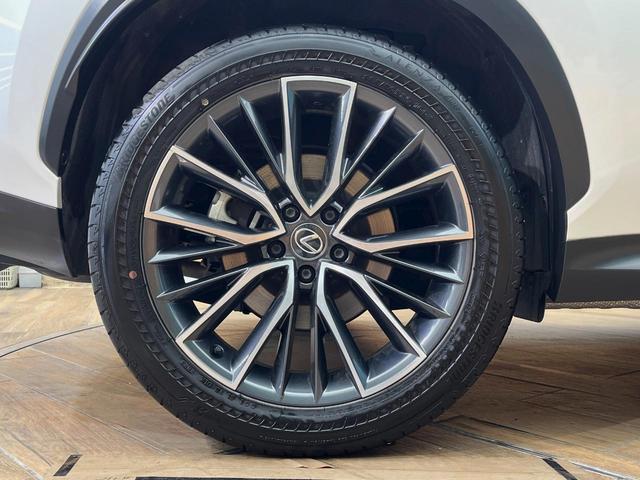 NX NX350h バージョンL 4WD 純正14型ディスプレイ 全周囲カメラ 寒冷地仕様 衝突被害軽減 レーダークルーズ 禁煙車 電動リアゲート 革シート 全席シートヒーター シートエアコン メモリーシート(71枚目)