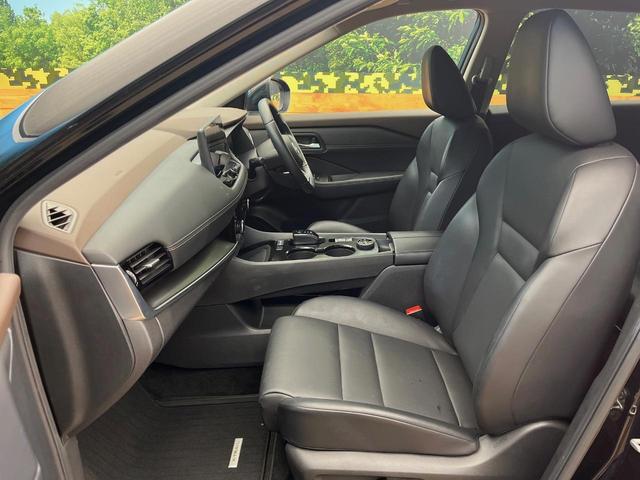 エクストレイル X e-4ORCE 4WD 12.3型純正ナビ 全周囲カメラ プロパイロット 禁煙車 全席シートヒーター ブラインドスポットモニター デジタルインナーミラー メモリーシート AC100V コーナーセンサー ETC2.0(36枚目)
