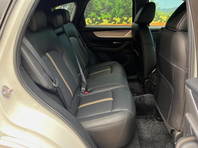 CX-60 XD-ハイブリッド エクスクルーシブスポーツ 4WD 純正12.3インチナビ BOSEサウンド スマートブレーキサポート 全周囲カメラ シートヒーター ステアリングヒーター パワーバックドア パドルシフト パワーシート(13枚目)