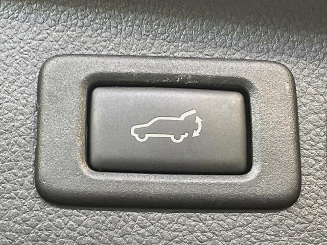 フォレスター 2.0i-S アイサイト 4WD 純正SDナビ パワーバックドア アイサイト レーダークルーズコントロール シートヒーター パワーシート Xモード ETC バックカメラ デュアルエアコン Bluetooth再生 フルセグTV(5枚目)