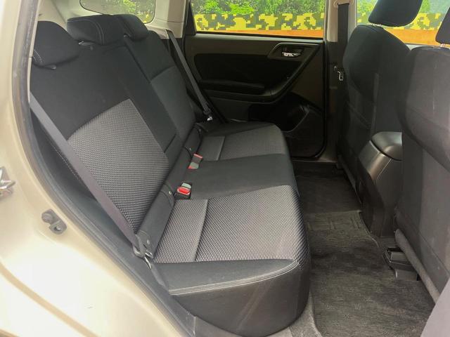 フォレスター 2.0i-S アイサイト 4WD 純正SDナビ パワーバックドア アイサイト レーダークルーズコントロール シートヒーター パワーシート Xモード ETC バックカメラ デュアルエアコン Bluetooth再生 フルセグTV(10枚目)