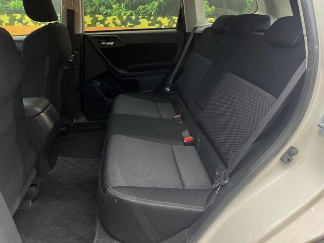 フォレスター 2.0i-S アイサイト 4WD 純正SDナビ パワーバックドア アイサイト レーダークルーズコントロール シートヒーター パワーシート Xモード ETC バックカメラ デュアルエアコン Bluetooth再生 フルセグTV(28枚目)