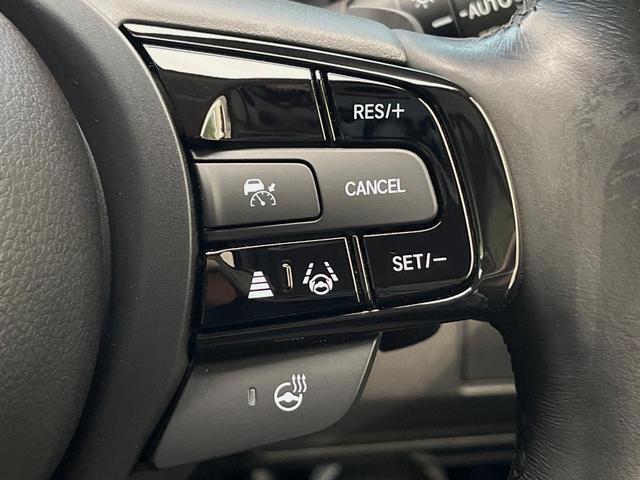 ヴェゼル e:HEV Z 4WD 純正8型ナビ ホンダセンシング パワーバックドア ステアリングヒーター シートヒーター ETC バックカメラ 純正18インチアルミホイール 合皮コンビシート 革巻きステアリング トノカバー(6枚目)