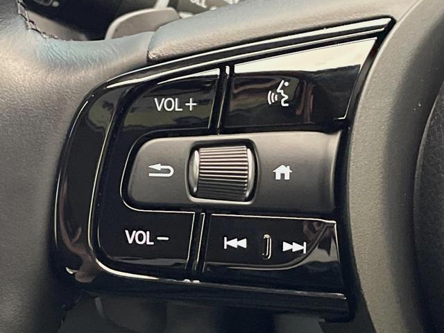 ヴェゼル e:HEV Z 4WD 純正8型ナビ ホンダセンシング パワーバックドア ステアリングヒーター シートヒーター ETC バックカメラ 純正18インチアルミホイール 合皮コンビシート 革巻きステアリング トノカバー(42枚目)