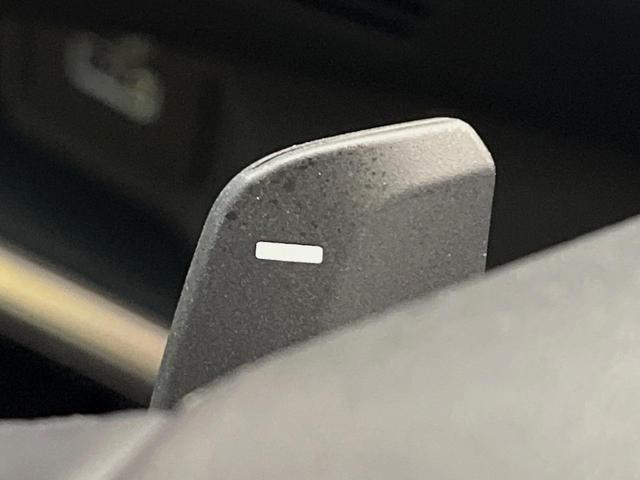 ヴェゼル e:HEV Z 4WD 純正8型ナビ ホンダセンシング パワーバックドア ステアリングヒーター シートヒーター ETC バックカメラ 純正18インチアルミホイール 合皮コンビシート 革巻きステアリング トノカバー(43枚目)