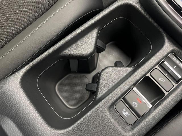 ヴェゼル e:HEV Z 4WD 純正8型ナビ ホンダセンシング パワーバックドア ステアリングヒーター シートヒーター ETC バックカメラ 純正18インチアルミホイール 合皮コンビシート 革巻きステアリング トノカバー(47枚目)