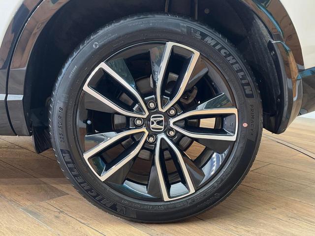 ヴェゼル e:HEV Z 4WD 純正8型ナビ ホンダセンシング パワーバックドア ステアリングヒーター シートヒーター ETC バックカメラ 純正18インチアルミホイール 合皮コンビシート 革巻きステアリング トノカバー(70枚目)