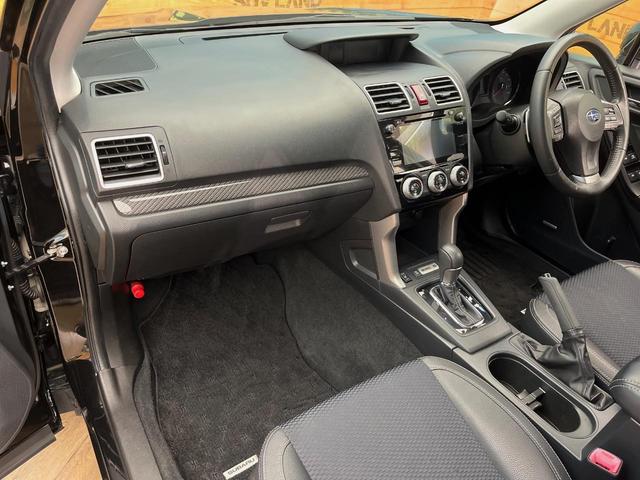 フォレスター S-リミテッド 4WD 禁煙車 メーカー純正ナビ ハーマンカードンサウンド アイサイト ルーフレール レーダークルーズコントロール ETC 前席パワーシート 前席シートヒーター バックカメラ 合皮コンビシート(50枚目)