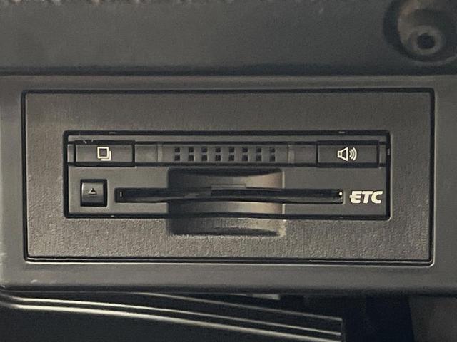 ランドクルーザープラド TX アルジェントクロス 7人乗り SDナビ 禁煙車 ルーフレール クルーズコントロール バックカメラ オートライト 3列目電動格納シート スマートキー ETC デュアルエアコン 純正17インチアルミ Bluetooth(8枚目)