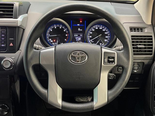 ランドクルーザープラド TX アルジェントクロス 7人乗り SDナビ 禁煙車 ルーフレール クルーズコントロール バックカメラ オートライト 3列目電動格納シート スマートキー ETC デュアルエアコン 純正17インチアルミ Bluetooth(23枚目)