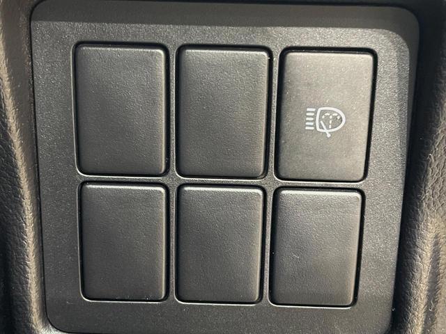 ランドクルーザープラド TX アルジェントクロス 7人乗り SDナビ 禁煙車 ルーフレール クルーズコントロール バックカメラ オートライト 3列目電動格納シート スマートキー ETC デュアルエアコン 純正17インチアルミ Bluetooth(29枚目)