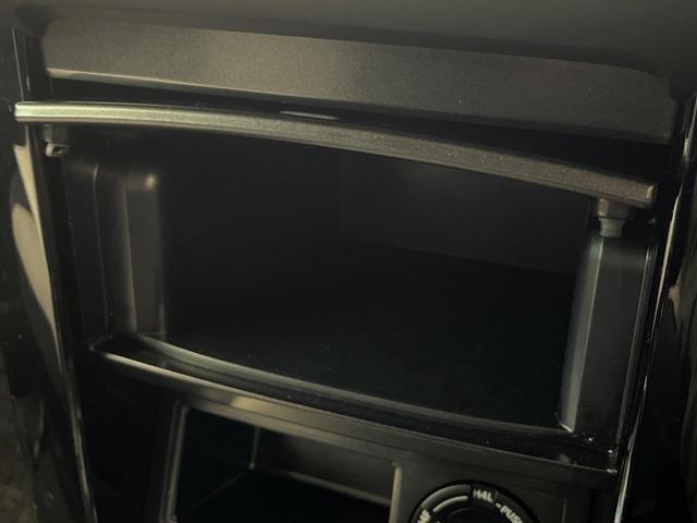 ランドクルーザープラド TX アルジェントクロス 7人乗り SDナビ 禁煙車 ルーフレール クルーズコントロール バックカメラ オートライト 3列目電動格納シート スマートキー ETC デュアルエアコン 純正17インチアルミ Bluetooth(36枚目)