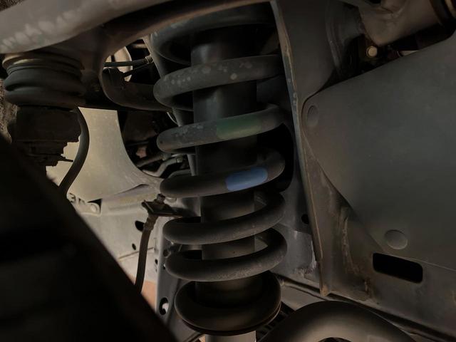 ランドクルーザープラド TX アルジェントクロス 7人乗り SDナビ 禁煙車 ルーフレール クルーズコントロール バックカメラ オートライト 3列目電動格納シート スマートキー ETC デュアルエアコン 純正17インチアルミ Bluetooth(58枚目)