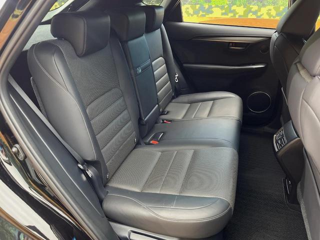 ＮＸ ＮＸ３００ｈ　Ｆスポーツ　４ＷＤ　禁煙車　メーカーナビ　サンルーフ　寒冷地仕様　パワーバックドア　全周囲カメラ　三眼ＬＥＤヘッドライト　プリクラッシュセーフティ　ブラインドスポットモニター　クリアランスソナー　ＥＴＣ（10枚目）