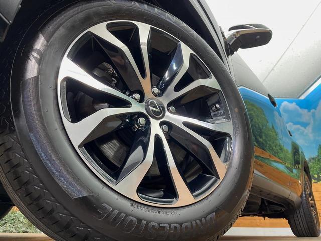 ＮＸ ＮＸ３００ｈ　Ｆスポーツ　４ＷＤ　禁煙車　メーカーナビ　サンルーフ　寒冷地仕様　パワーバックドア　全周囲カメラ　三眼ＬＥＤヘッドライト　プリクラッシュセーフティ　ブラインドスポットモニター　クリアランスソナー　ＥＴＣ（13枚目）