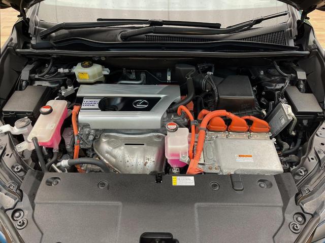 ＮＸ ＮＸ３００ｈ　Ｆスポーツ　４ＷＤ　禁煙車　メーカーナビ　サンルーフ　寒冷地仕様　パワーバックドア　全周囲カメラ　三眼ＬＥＤヘッドライト　プリクラッシュセーフティ　ブラインドスポットモニター　クリアランスソナー　ＥＴＣ（18枚目）