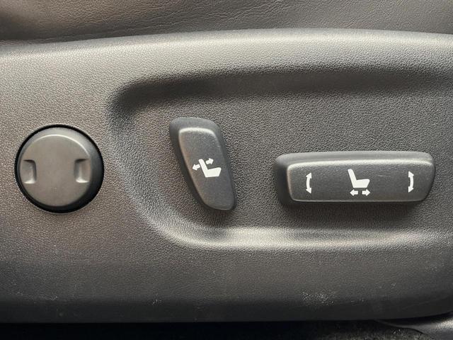 ＮＸ ＮＸ３００ｈ　Ｆスポーツ　４ＷＤ　禁煙車　メーカーナビ　サンルーフ　寒冷地仕様　パワーバックドア　全周囲カメラ　三眼ＬＥＤヘッドライト　プリクラッシュセーフティ　ブラインドスポットモニター　クリアランスソナー　ＥＴＣ（41枚目）