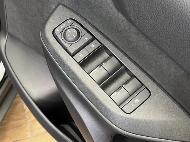 ヤリスクロス X 4WD 寒冷地仕様 ナビ機能付きディスプレイオーディオ レーダークルーズ クリアランスソナー セーフティセンス バックカメラ オートハイビーム オートライト ETC プッシュスタート(54枚目)