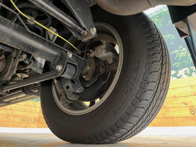 ランドクルーザープラド TX Lパッケージ マットブラックエディション サンルーフ 寒冷地仕様 7人乗り 全周囲カメラ ナビ機能付ディスプレイオーディオ 黒革シート シートベンチレーション ルーフレール レーダークルーズ オートハイビーム 純正18インチアルミ ETC(21枚目)