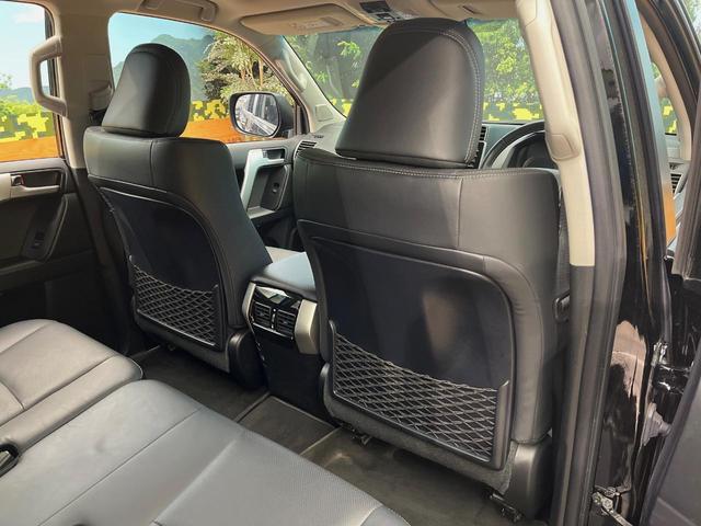 ランドクルーザープラド TX Lパッケージ マットブラックエディション サンルーフ 寒冷地仕様 7人乗り 全周囲カメラ ナビ機能付ディスプレイオーディオ 黒革シート シートベンチレーション ルーフレール レーダークルーズ オートハイビーム 純正18インチアルミ ETC(34枚目)